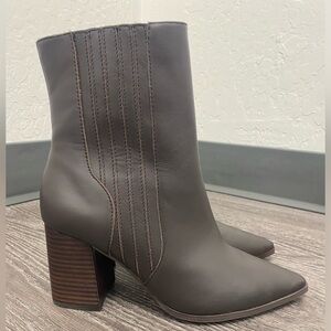 Blondo Waterproof Boots